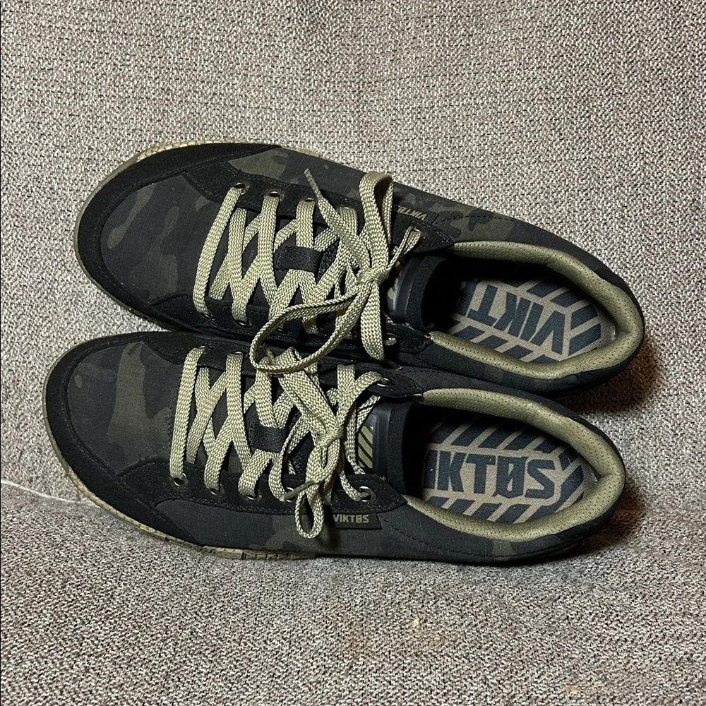 Viktos Men's Overbeach Low Shoes Black + Camo Size US 12 , like new! - Picture 3 of 7